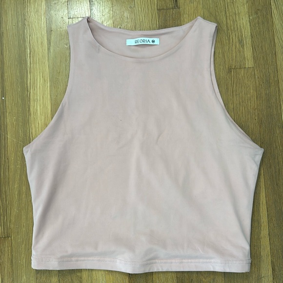 ReoRia Tops - *last chance!!* Reoria | Women’s light pink crop tank top